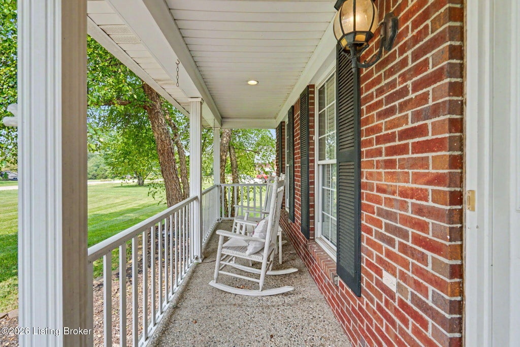 Photo of 5103 Fox Run Rd, Buckner, KY 40010 (MLS # 1724952)