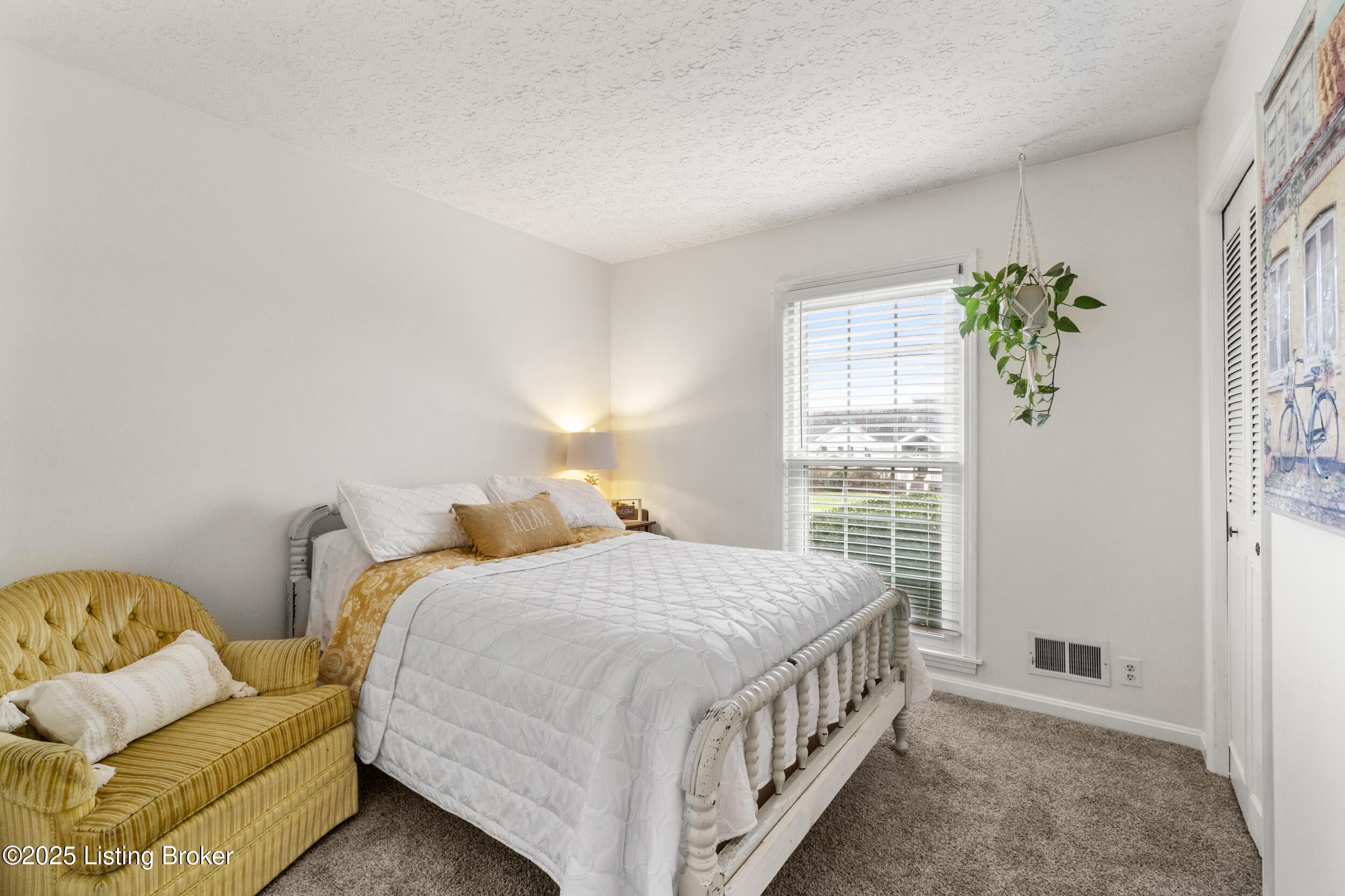 1023 Harmony Landing Rd, Goshen, Kentucky image 9