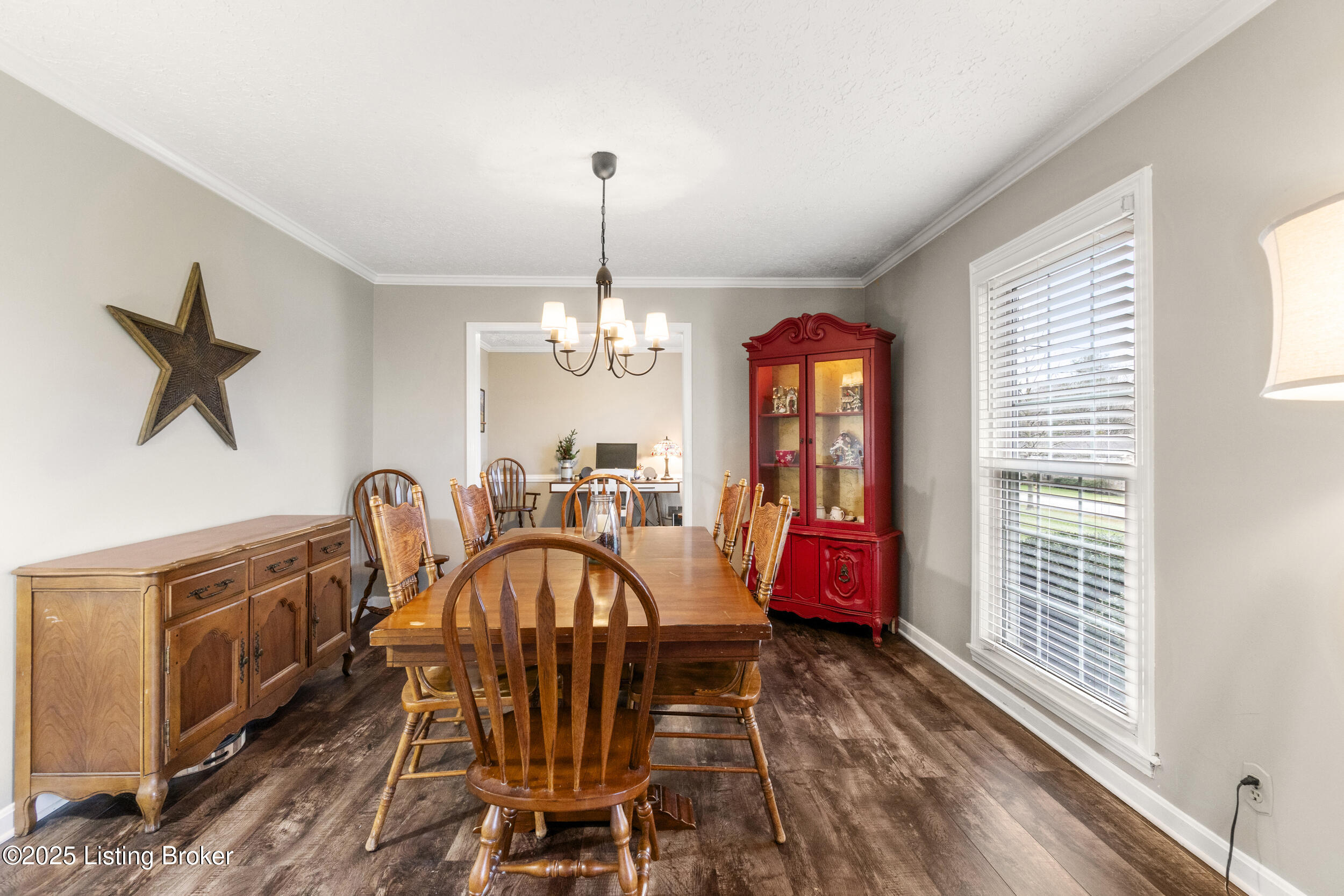 1023 Harmony Landing Rd, Goshen, Kentucky image 2