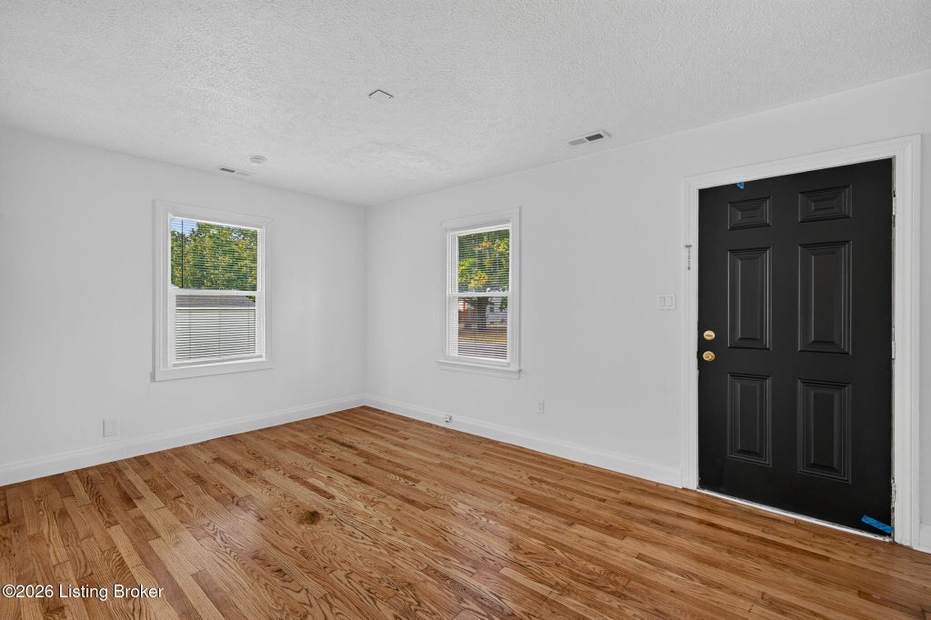 Photo of 602 W Florence Ave, Louisville, KY 40215 (MLS # 1730233)