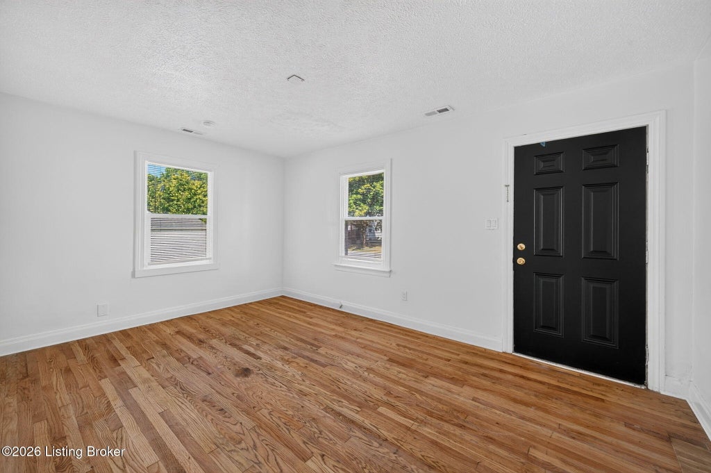 Photo of 602 W Florence Ave, Louisville, KY 40215 (MLS # 1730233)