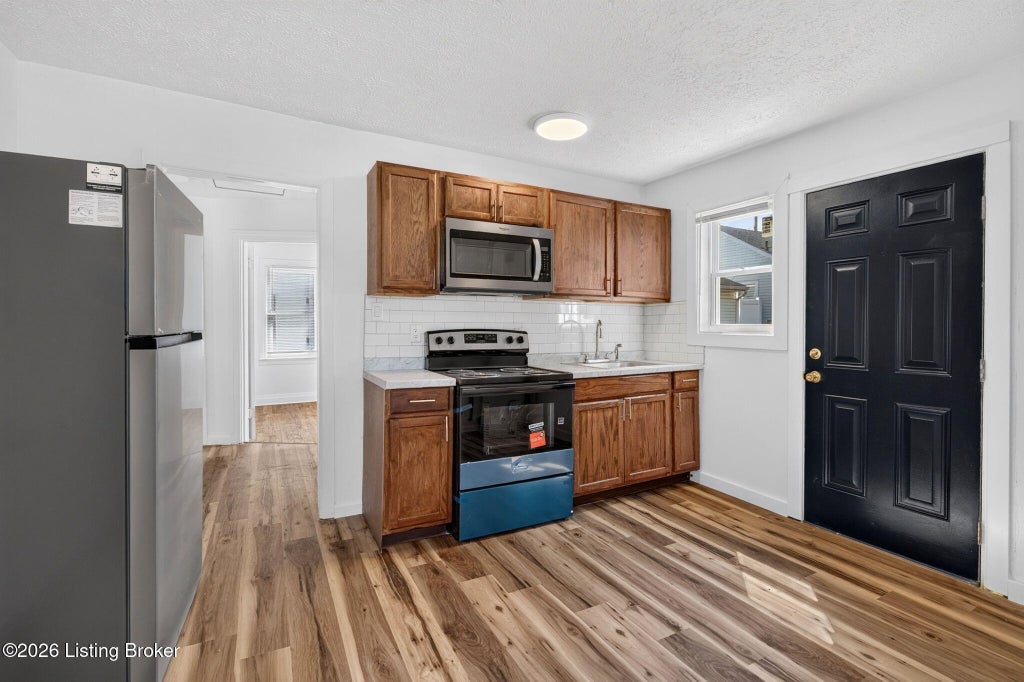Photo of 602 W Florence Ave, Louisville, KY 40215 (MLS # 1730233)