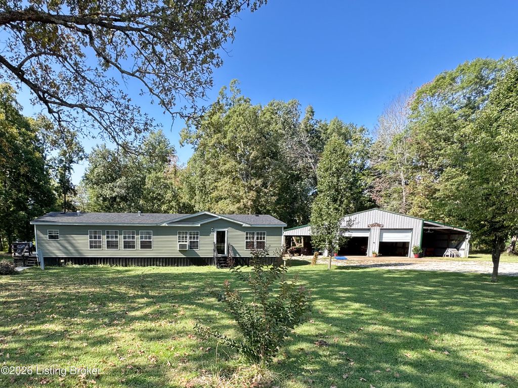 Photo of 35 Oakland Dr, Leitchfield, KY 42754 (MLS # 1711595)