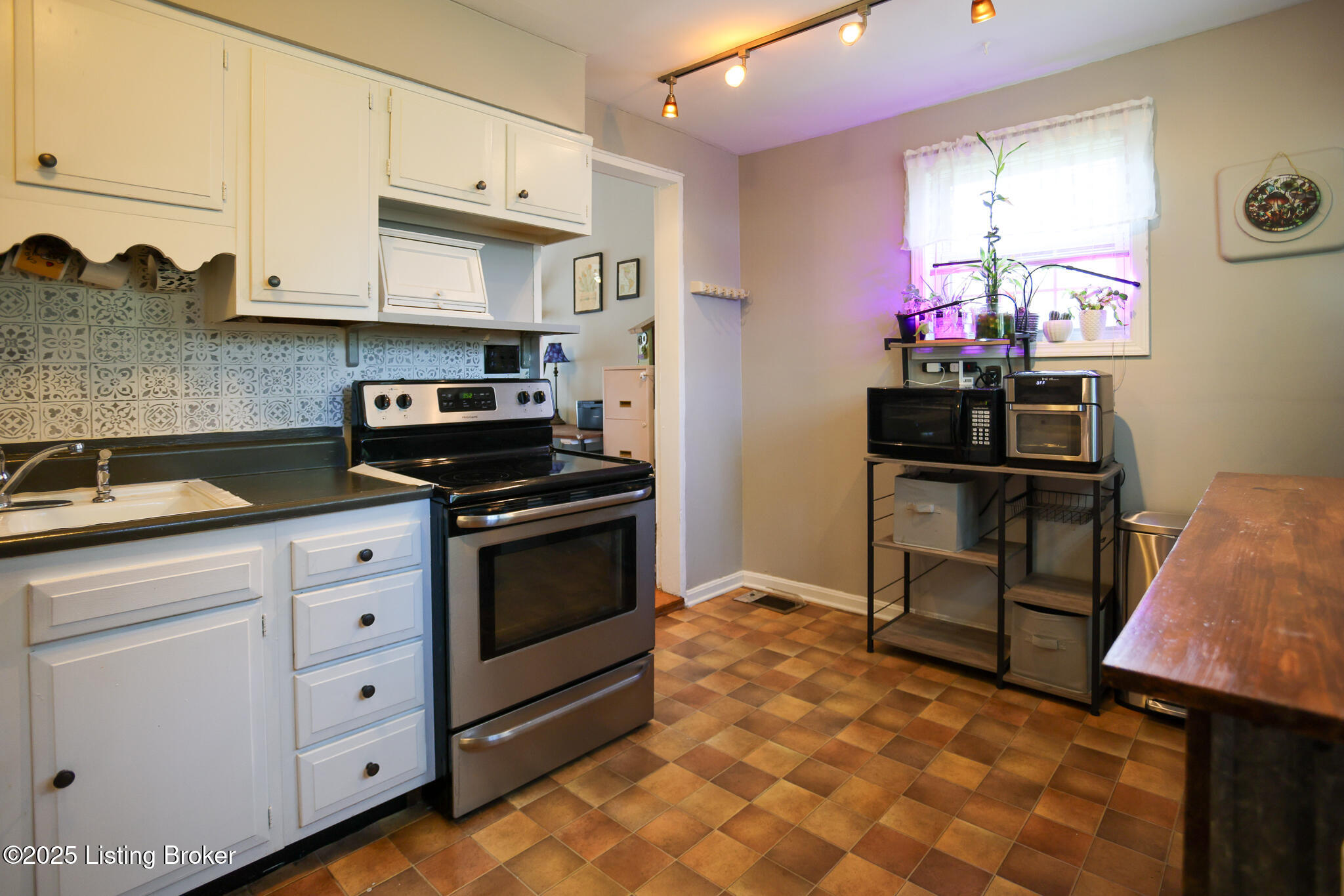 114 Vernon Ave, Louisville, Kentucky image 10