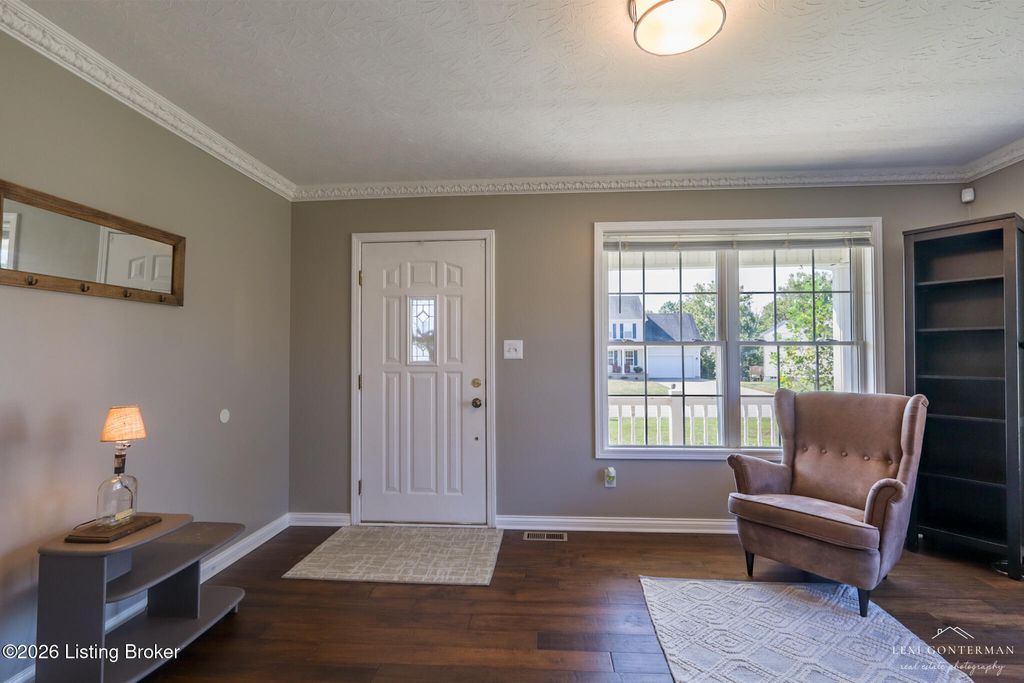 Photo of 124 Scenic View Dr, Mt Washington, KY 40047 (MLS # 1711254)