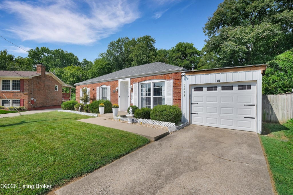 Photo of 3615 Cutler Rd, Louisville, KY 40219 (MLS # 1729976)