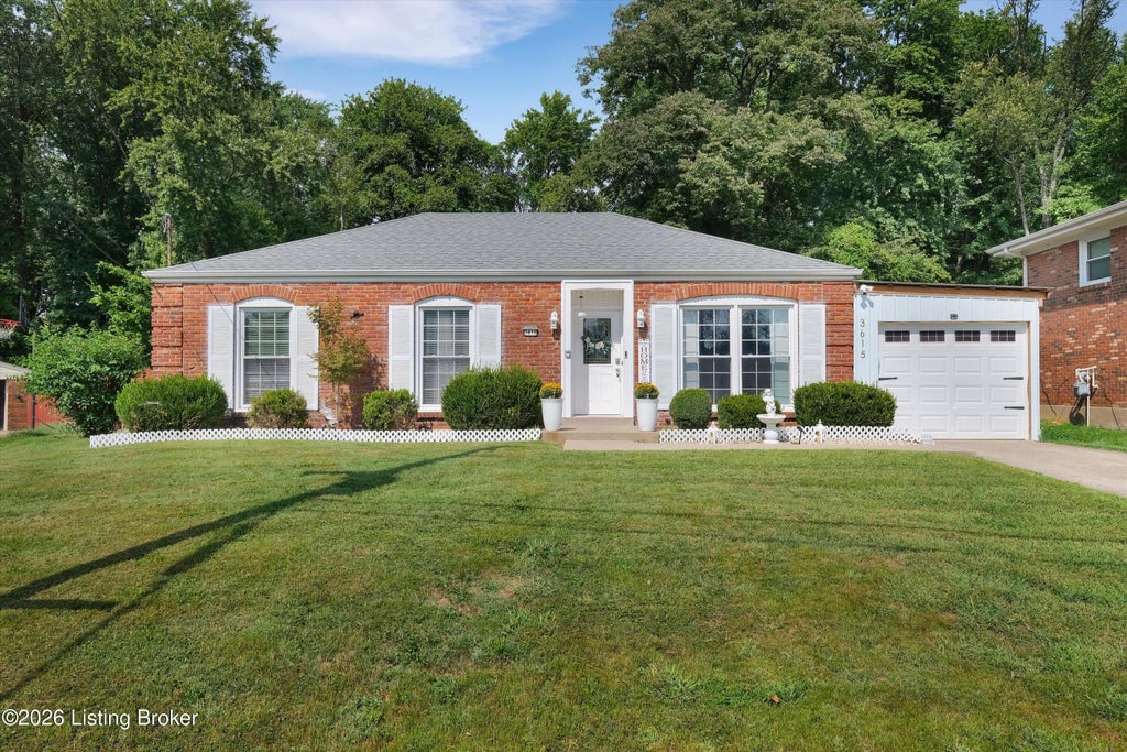 Photo of 3615 Cutler Rd, Louisville, KY 40219 (MLS # 1729976)