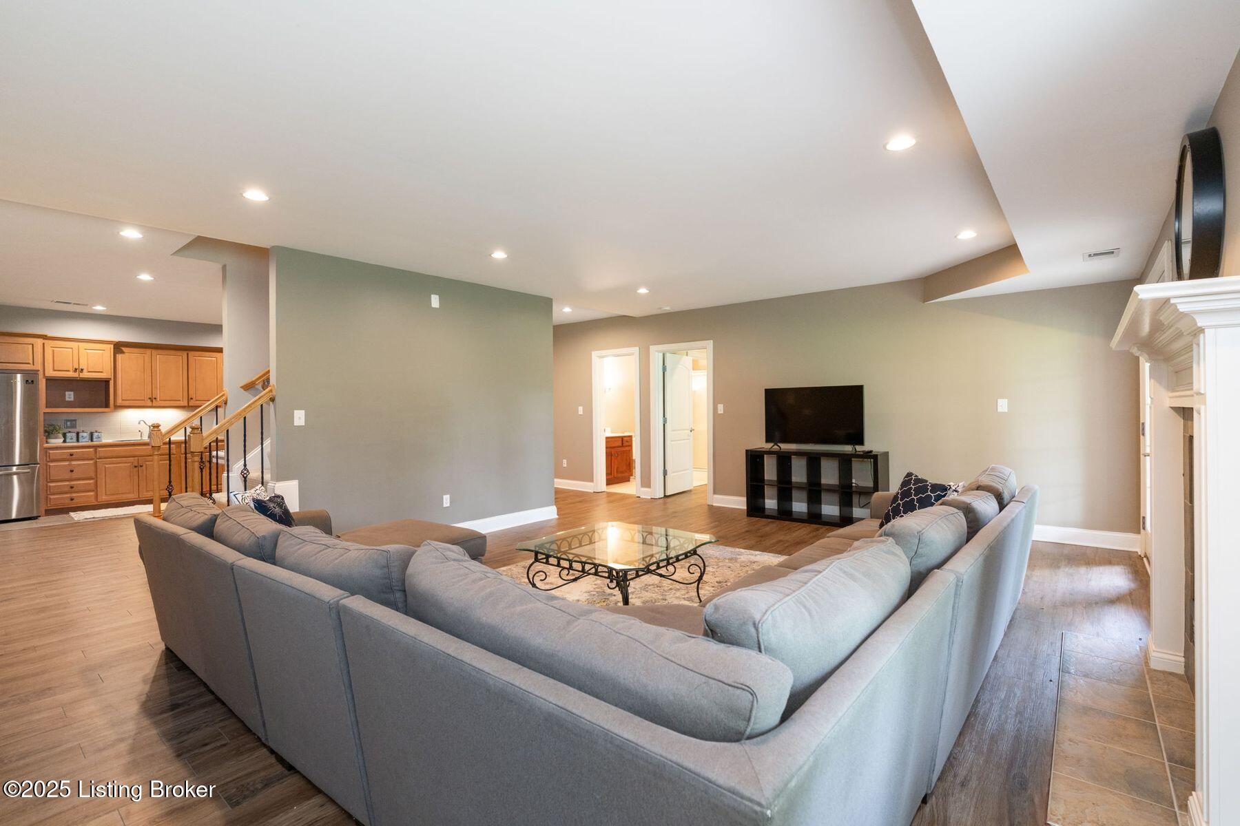 12711 Crestmoor Cir, Prospect, Kentucky image 47
