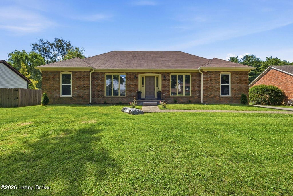 Photo of 10110 Timberwood Cir, Louisville, KY 40223 (MLS # 1720818)