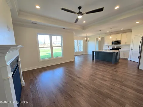 4425 Lochridge Pkwy, Jeffersontown, KY 40299 - #: 1704076