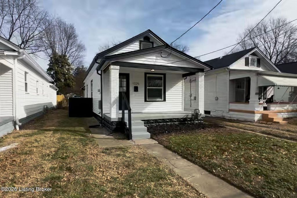 Photo of 1325 Lillian Ave, Louisville, KY 40208 (MLS # 1707994)