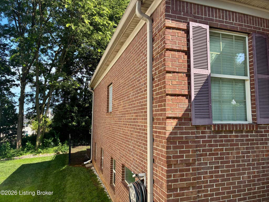 Photo of 5127 Craigs Creek Dr, Louisville, KY 40241 (MLS # 1725099)