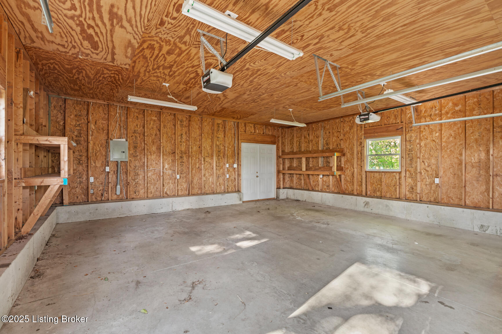 140 W Cross, New Castle, Pennsylvania image 34