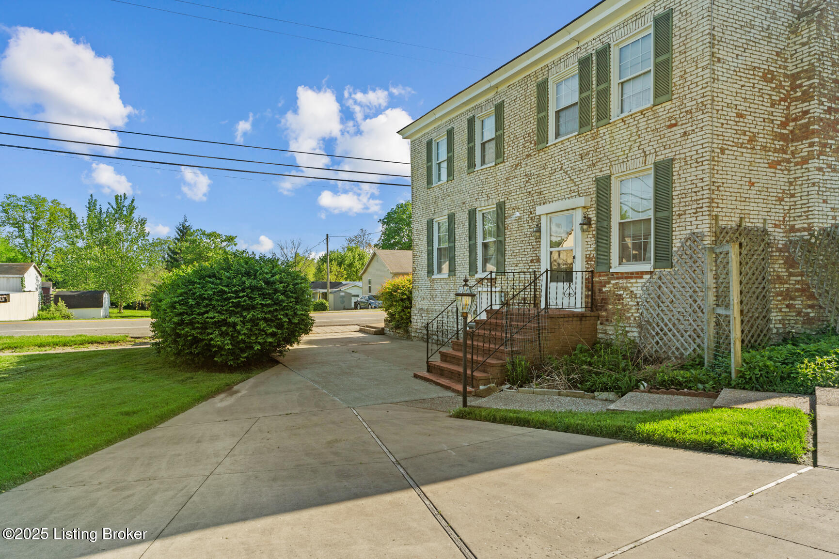 140 W Cross, New Castle, Pennsylvania image 30