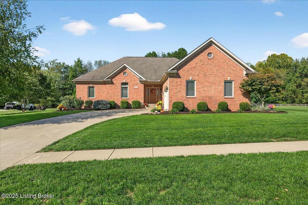 Photo of 4605 Miller Glen Pl, Smithfield, KY 40068 (MLS # 1699794)
