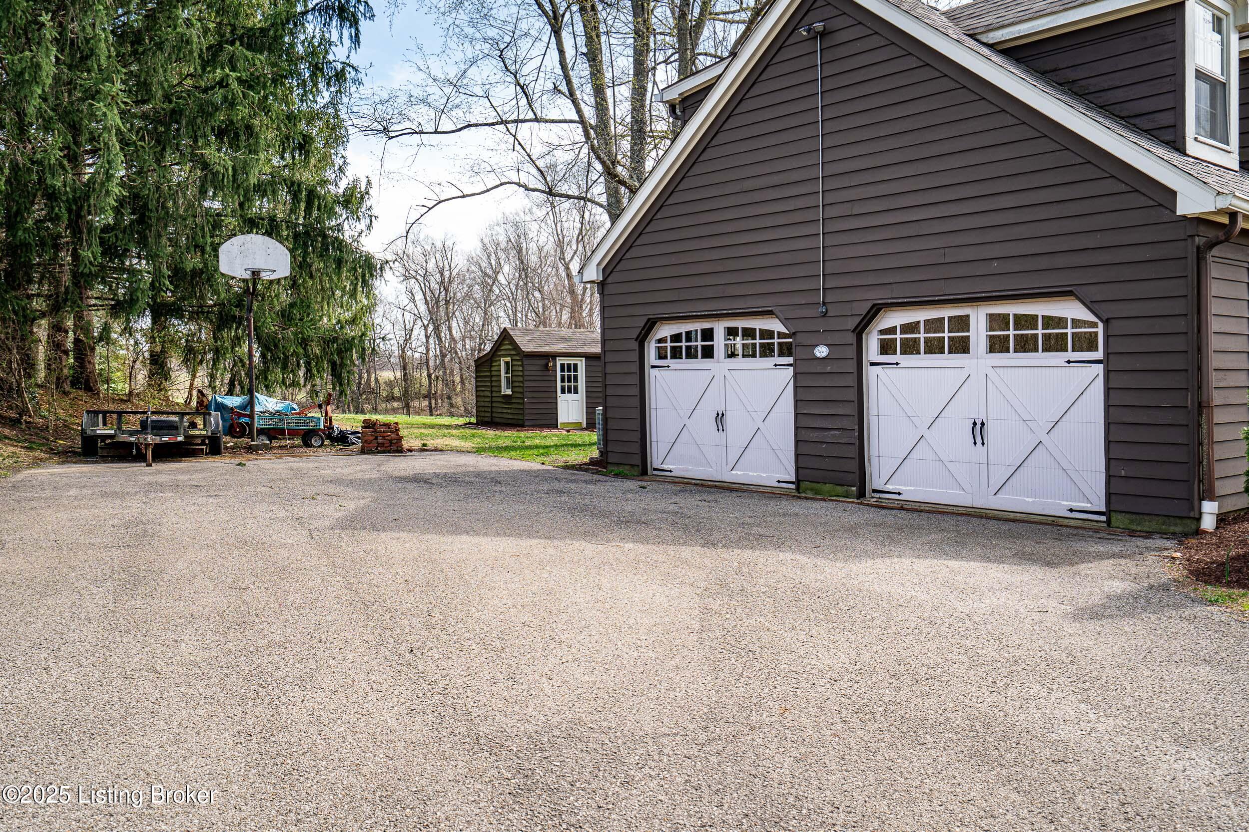 1309 S Buckeye Ln, Goshen, Kentucky image 9