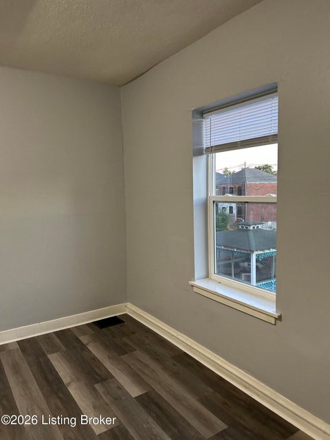 Tiny photo for 956 S Floyd St, Louisville, KY 40203 (MLS # 1729626)