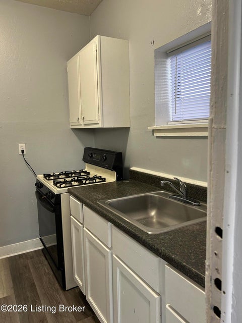 Tiny photo for 956 S Floyd St, Louisville, KY 40203 (MLS # 1729626)