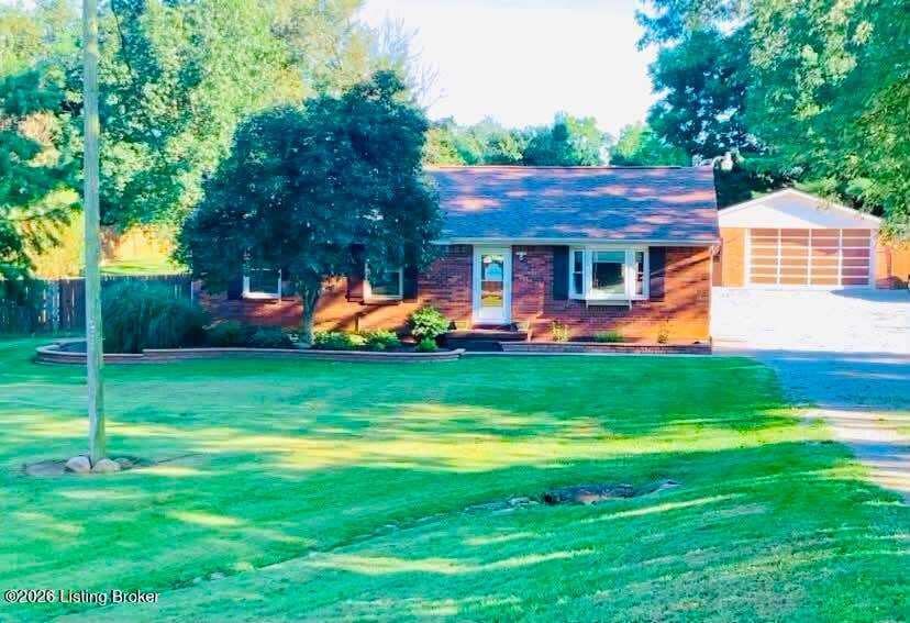 Photo of 974 Trout Ln, Shelbyville, KY 40065 (MLS # 1725541)