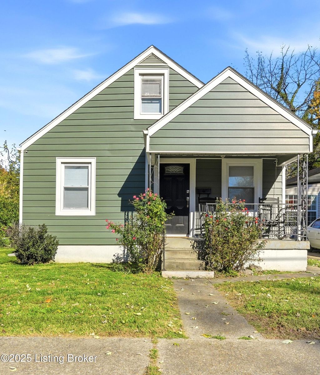 Photo of 1517 Longfield Ave, Louisville, KY 40215 (MLS # 1714237)
