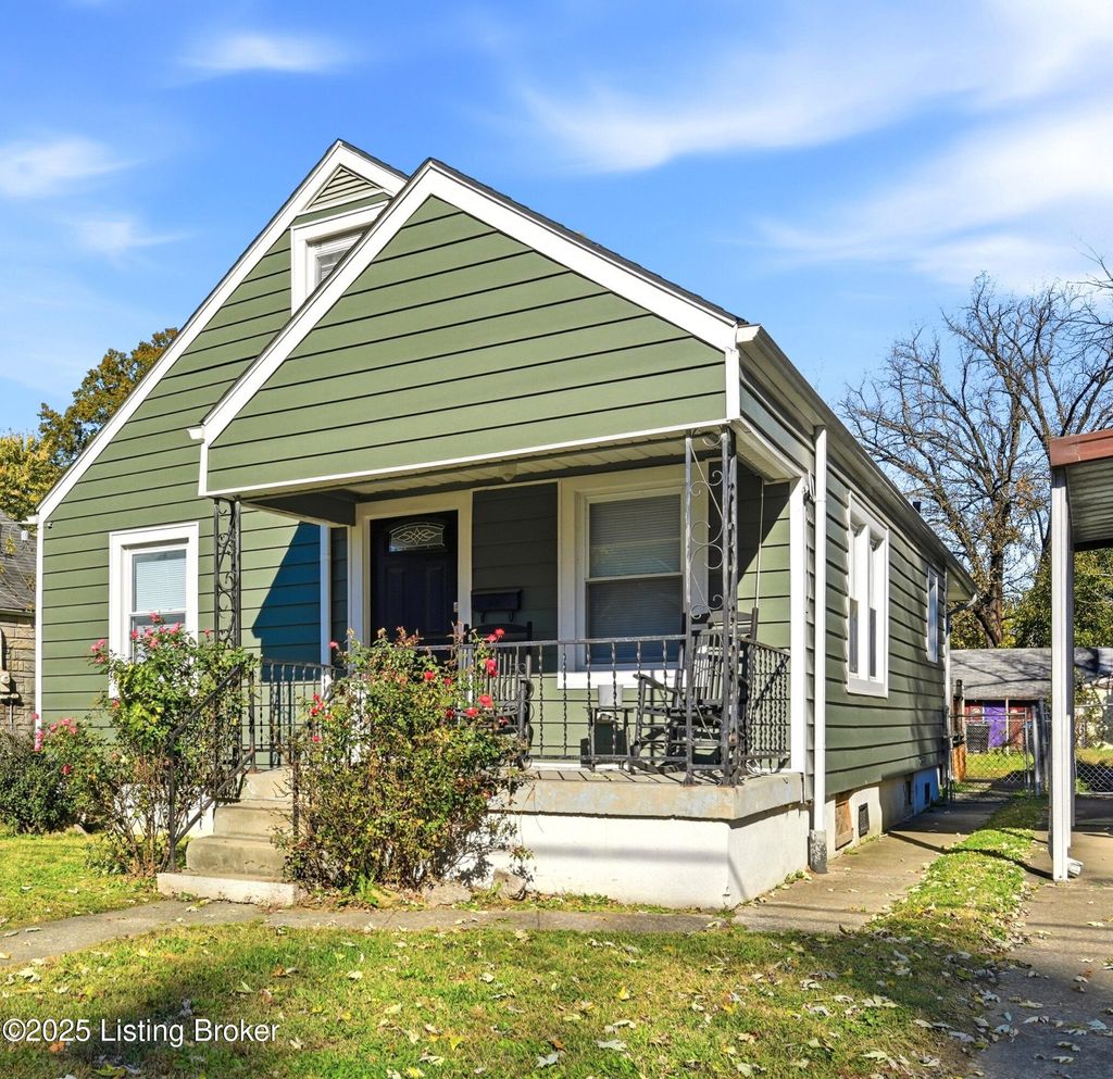 Photo of 1517 Longfield Ave, Louisville, KY 40215 (MLS # 1714237)