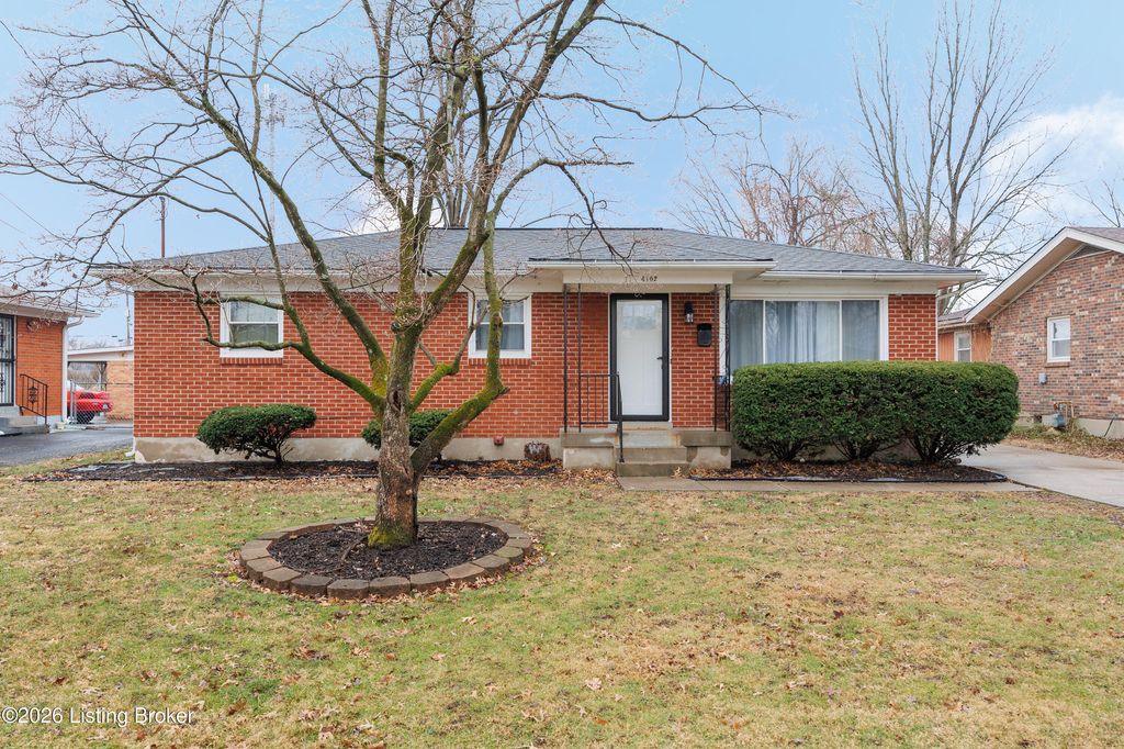 Photo of 4102 Foreman Ln, Louisville, KY 40219 (MLS # 1710155)