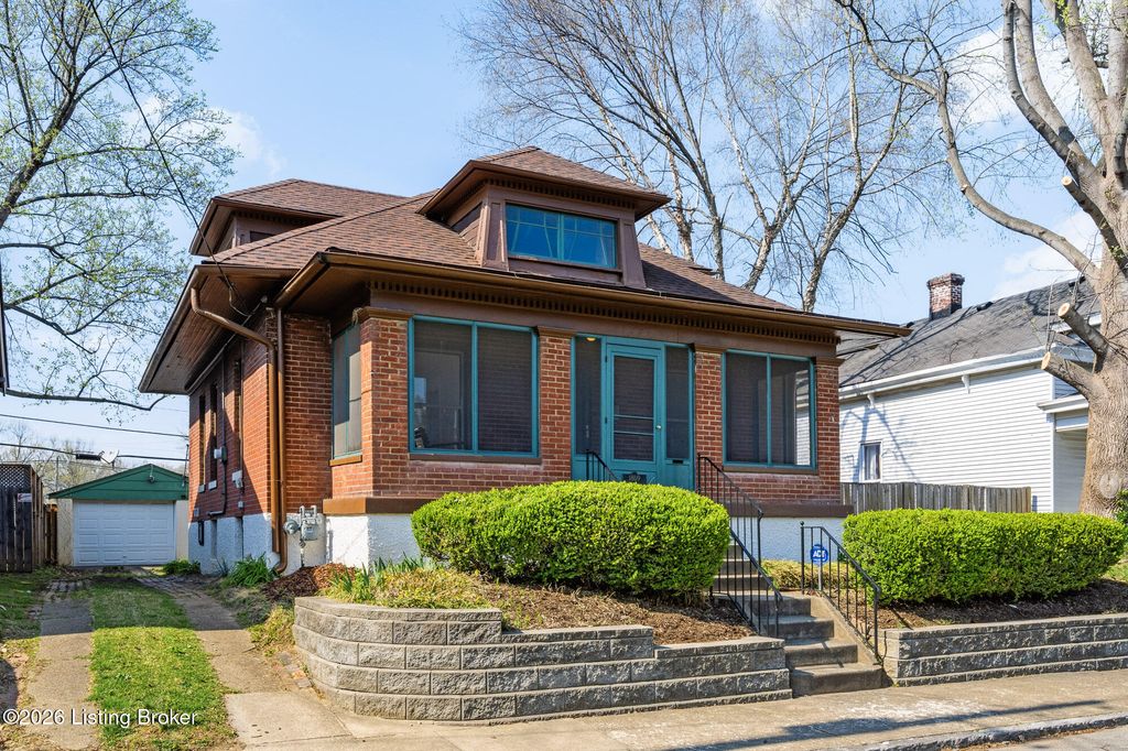 Photo of 1809 Bonnycastle Ave, Louisville, KY 40205 (MLS # 1713251)