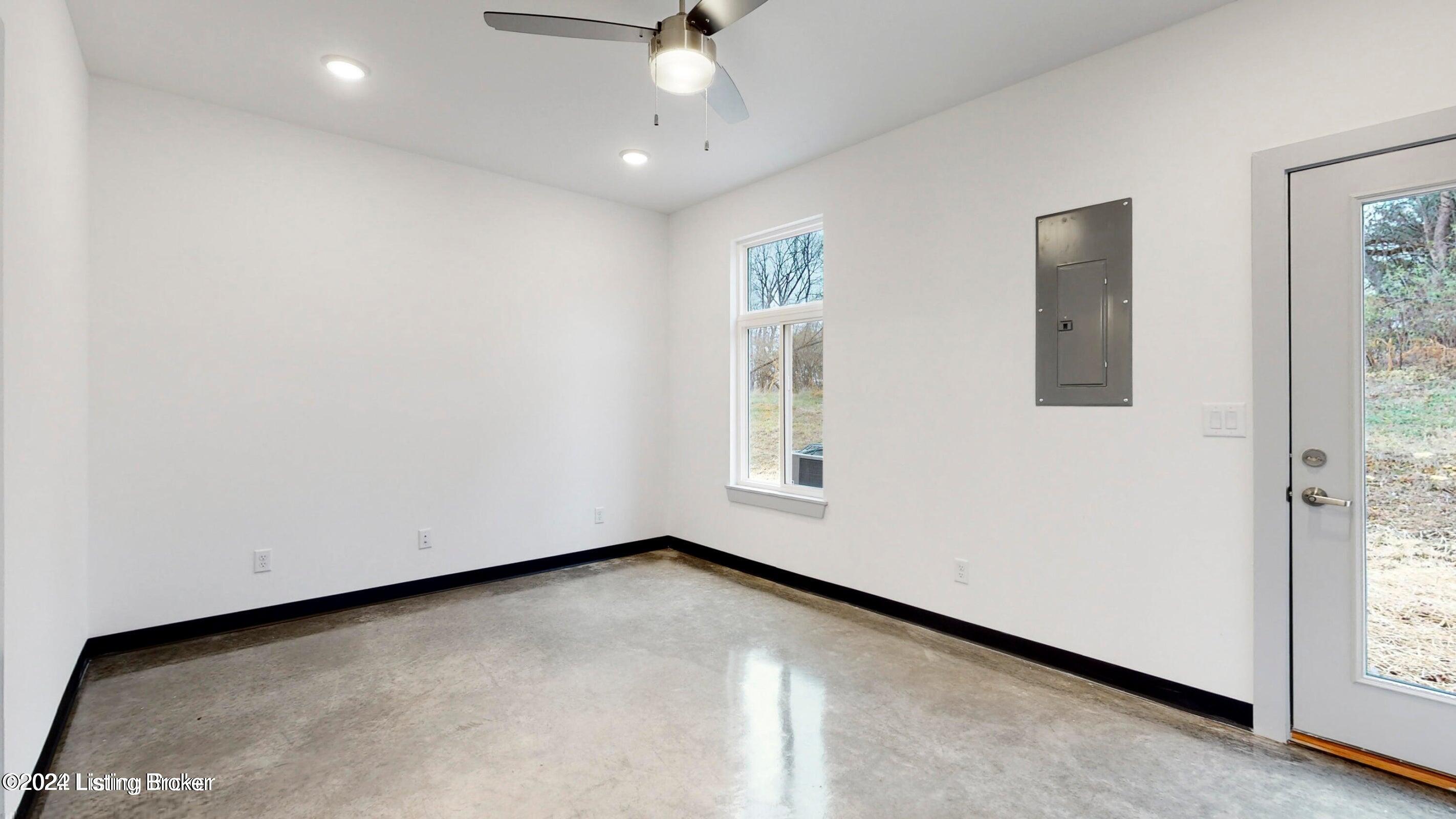 702 Burnett Farm Ln, Louisville, Kentucky image 25