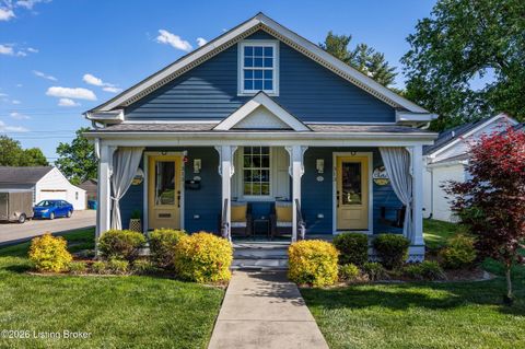 Photo of 313 E Main St, La Grange, KY 40031 (MLS # 1717249)