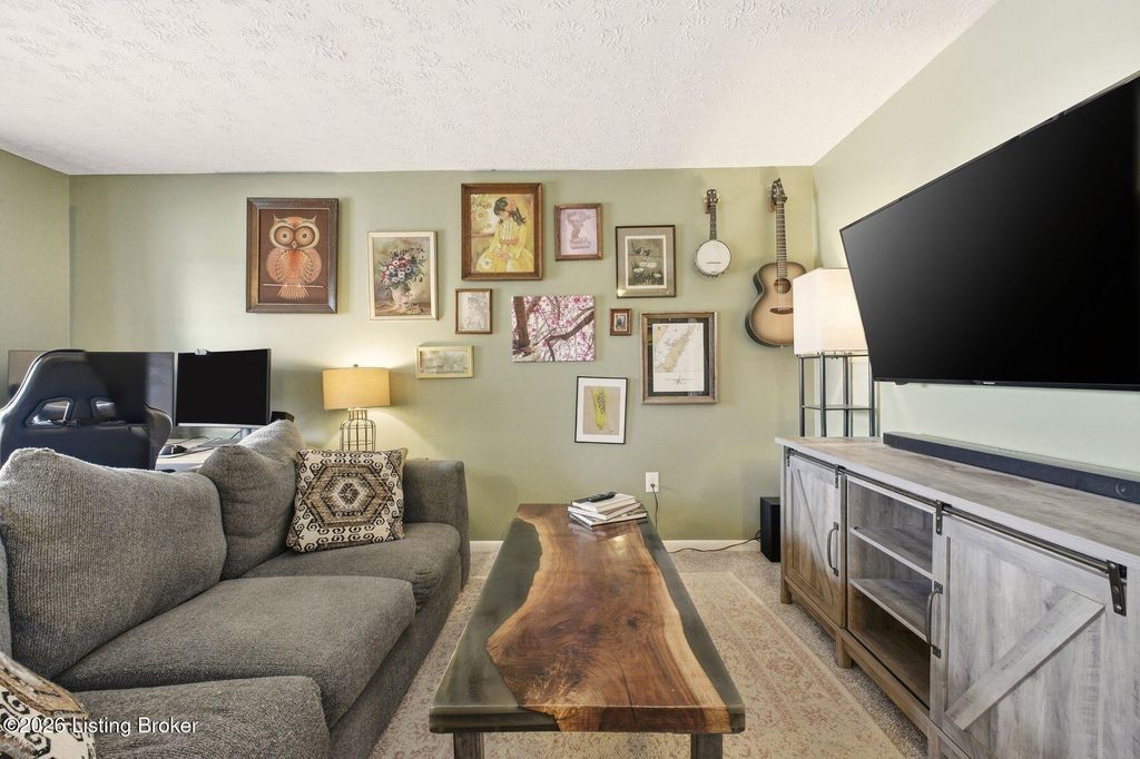 Photo of 4501 S 6th St #71, Louisville, KY 40214 (MLS # 1712323)