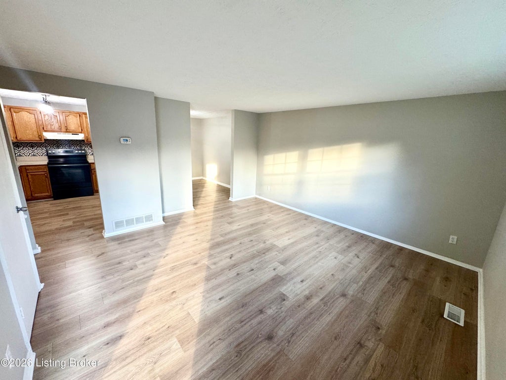 Photo of 8600 Montrie Ct, Louisville, KY 40219 (MLS # 1730327)