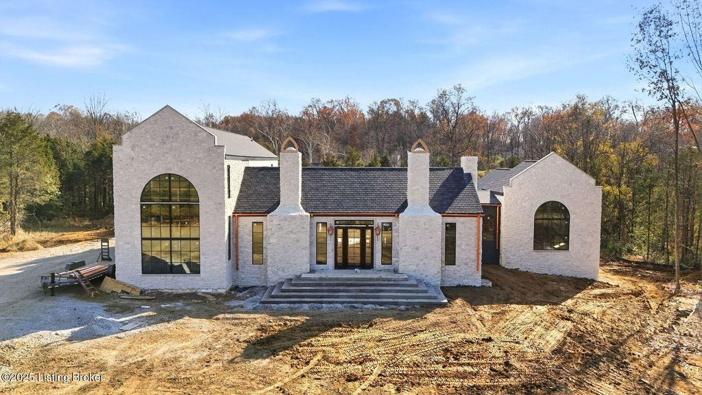 Photo of 2 Bainsley Ln, Pewee Valley, KY 40056 (MLS # 1686273)