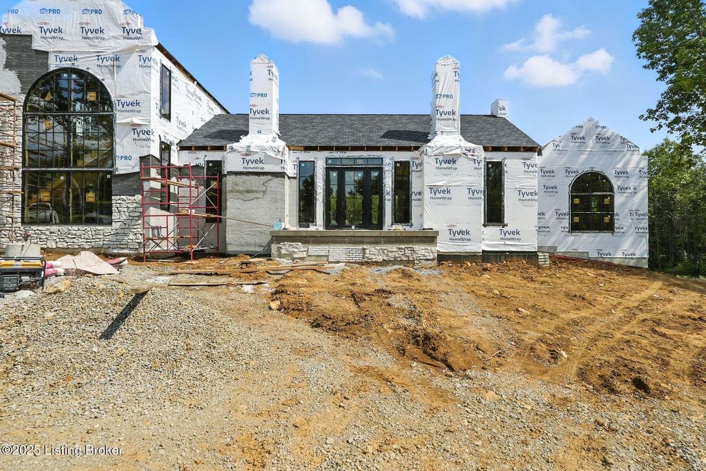 Photo of 2 Bainsley Ln, Pewee Valley, KY 40056 (MLS # 1686273)