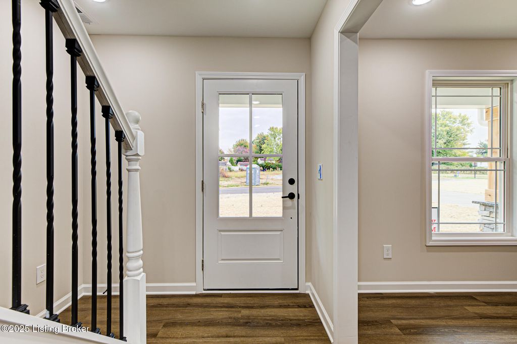 Photo of 7204 Jacks Landing Lndg, Louisville, KY 40291 (MLS # 1702332)