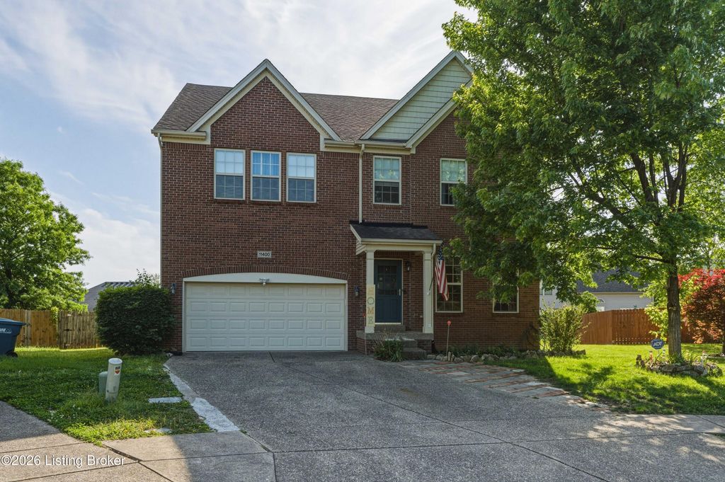 Photo of 11400 Fenimore Ridge Dr, Louisville, KY 40229 (MLS # 1716018)
