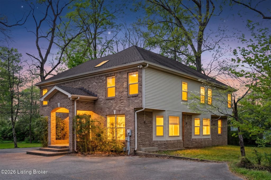 Photo of 414 Wood Rd, Louisville, KY 40222 (MLS # 1714384)