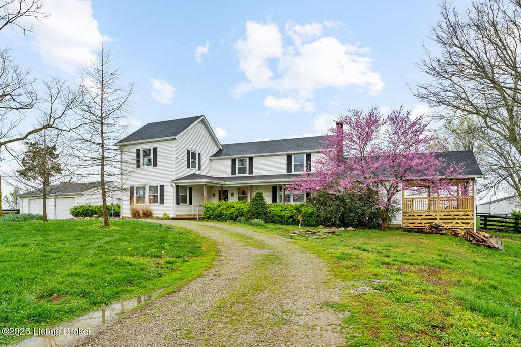 Photo of 1815 Hochstrasser Rd, Fisherville, KY 40023 (MLS # 1701534)