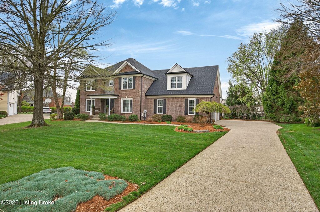 Photo of 3109 Crestmoor Ct, Prospect, KY 40059 (MLS # 1713062)