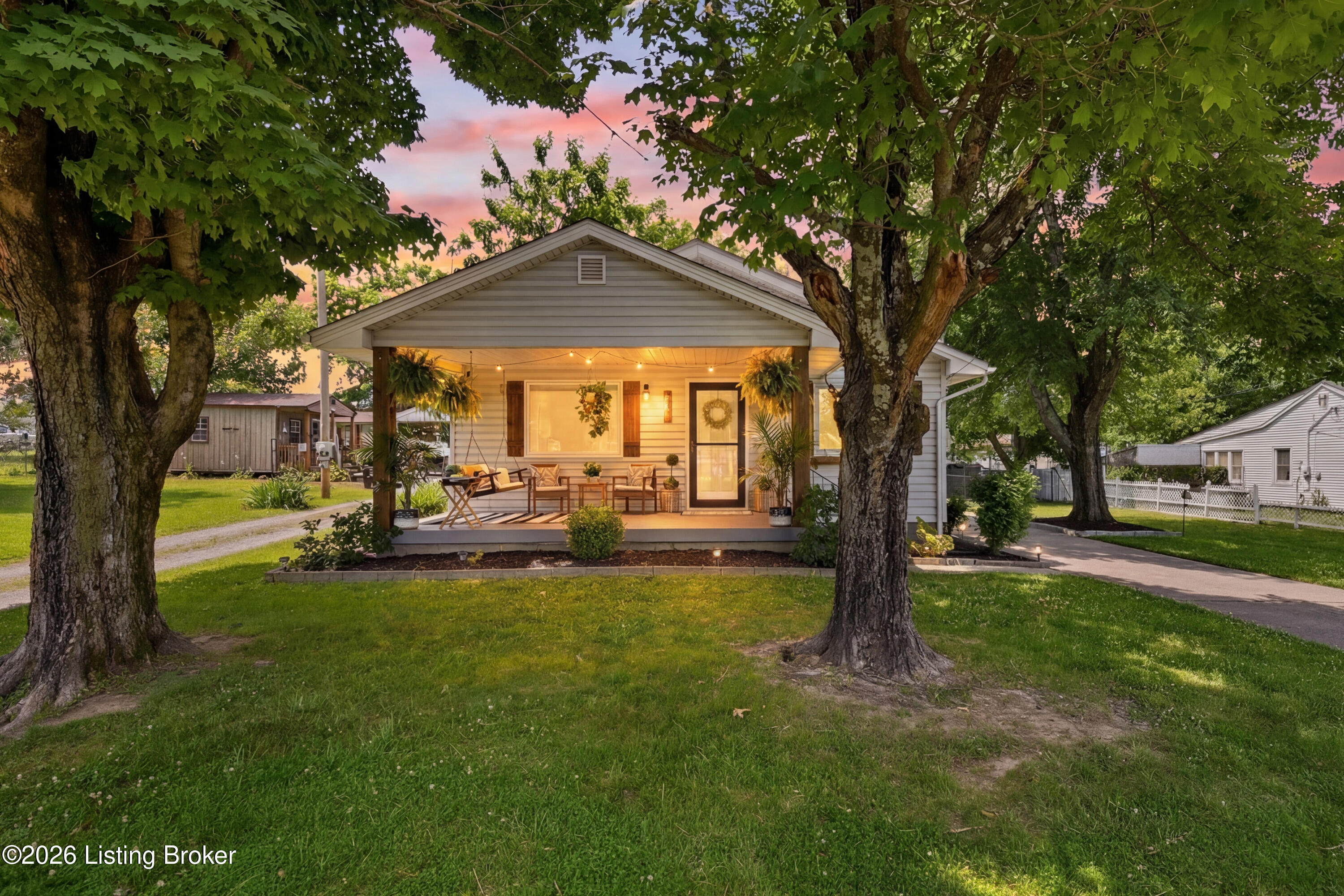 Photo 1 of 47 — 9712 Keys Ferry Rd, Fairdale, KY 40118