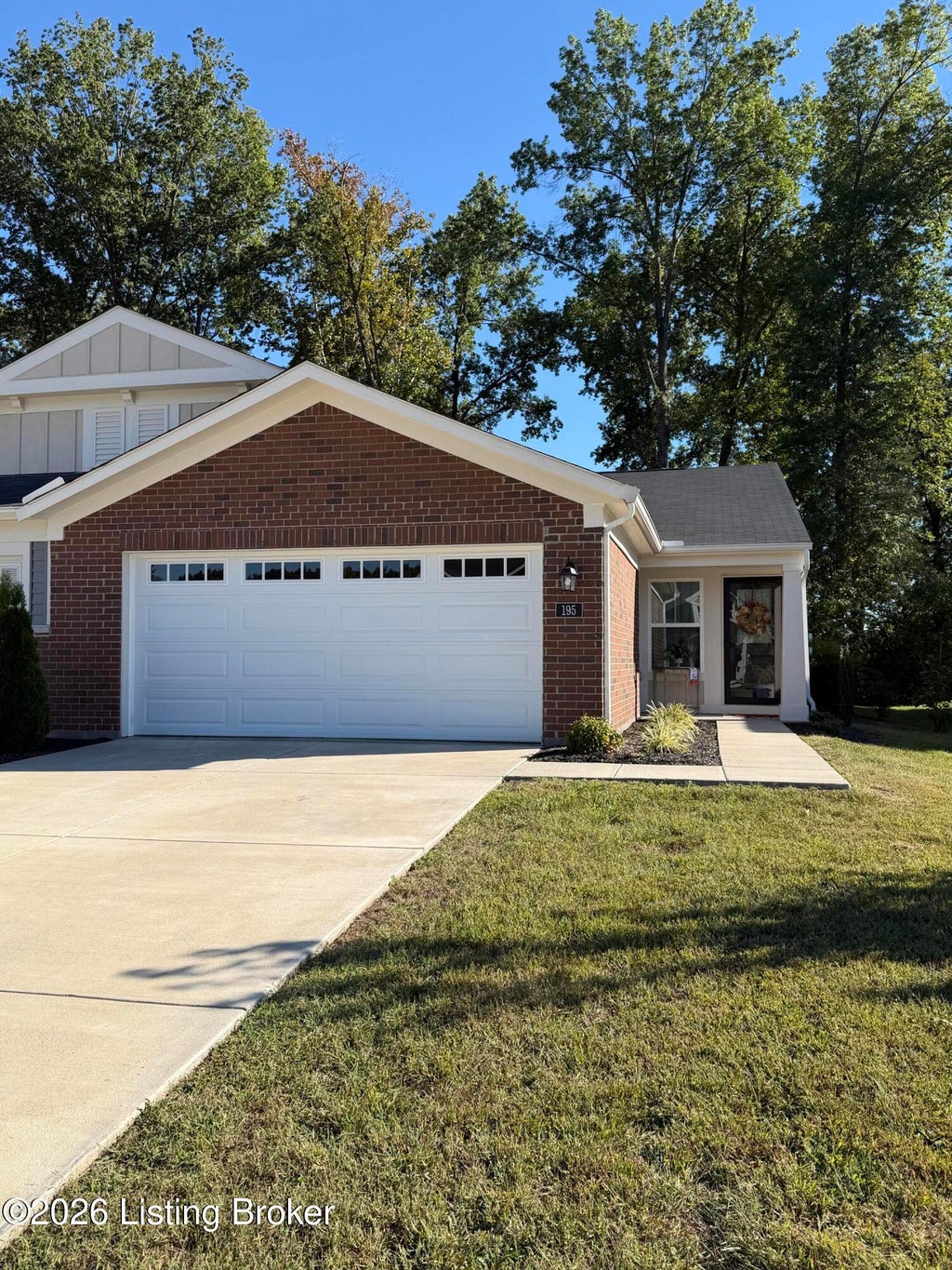 Photo of 195 Harvest Moon Ct #211B, Shepherdsville, KY 40165 (MLS # 1730535)