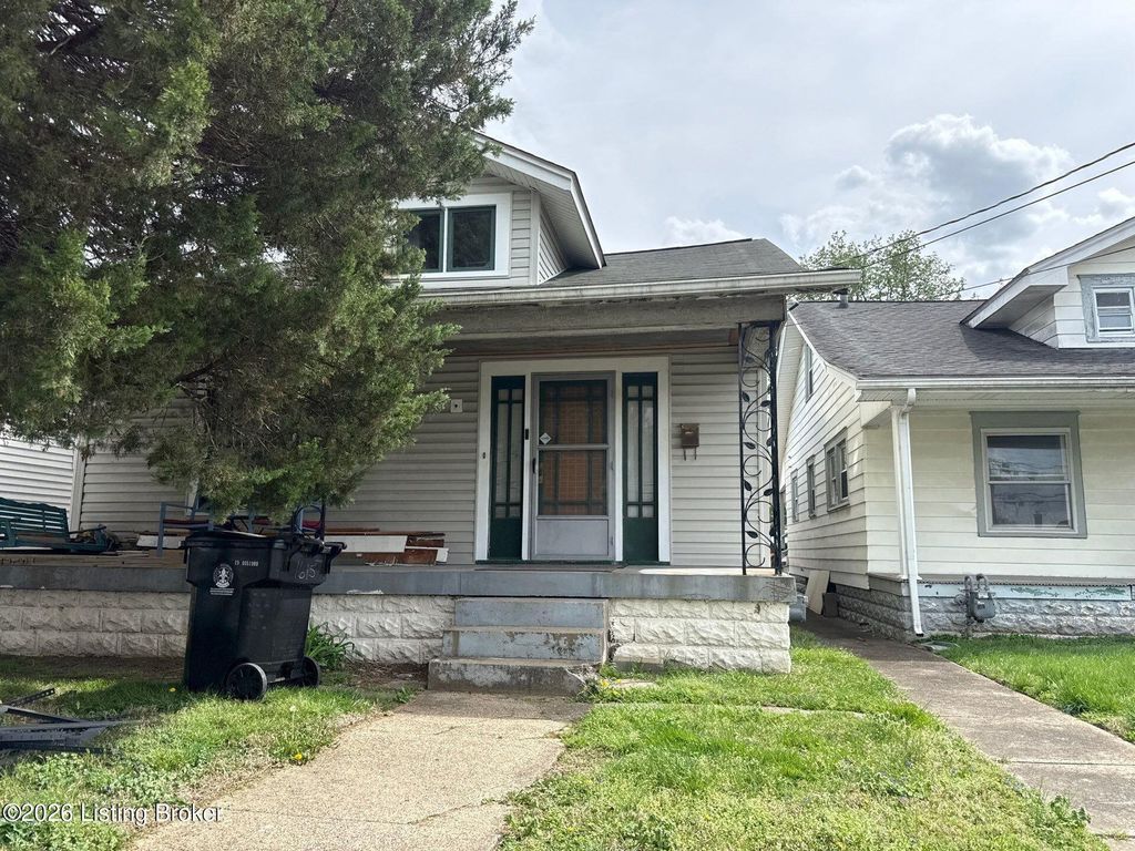 Photo of 1615 Texas Ave, Louisville, KY 40217 (MLS # 1713400)