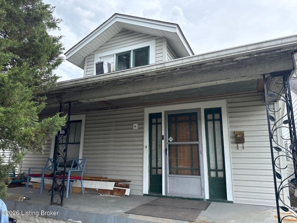 Photo of 1615 Texas Ave, Louisville, KY 40217 (MLS # 1713400)