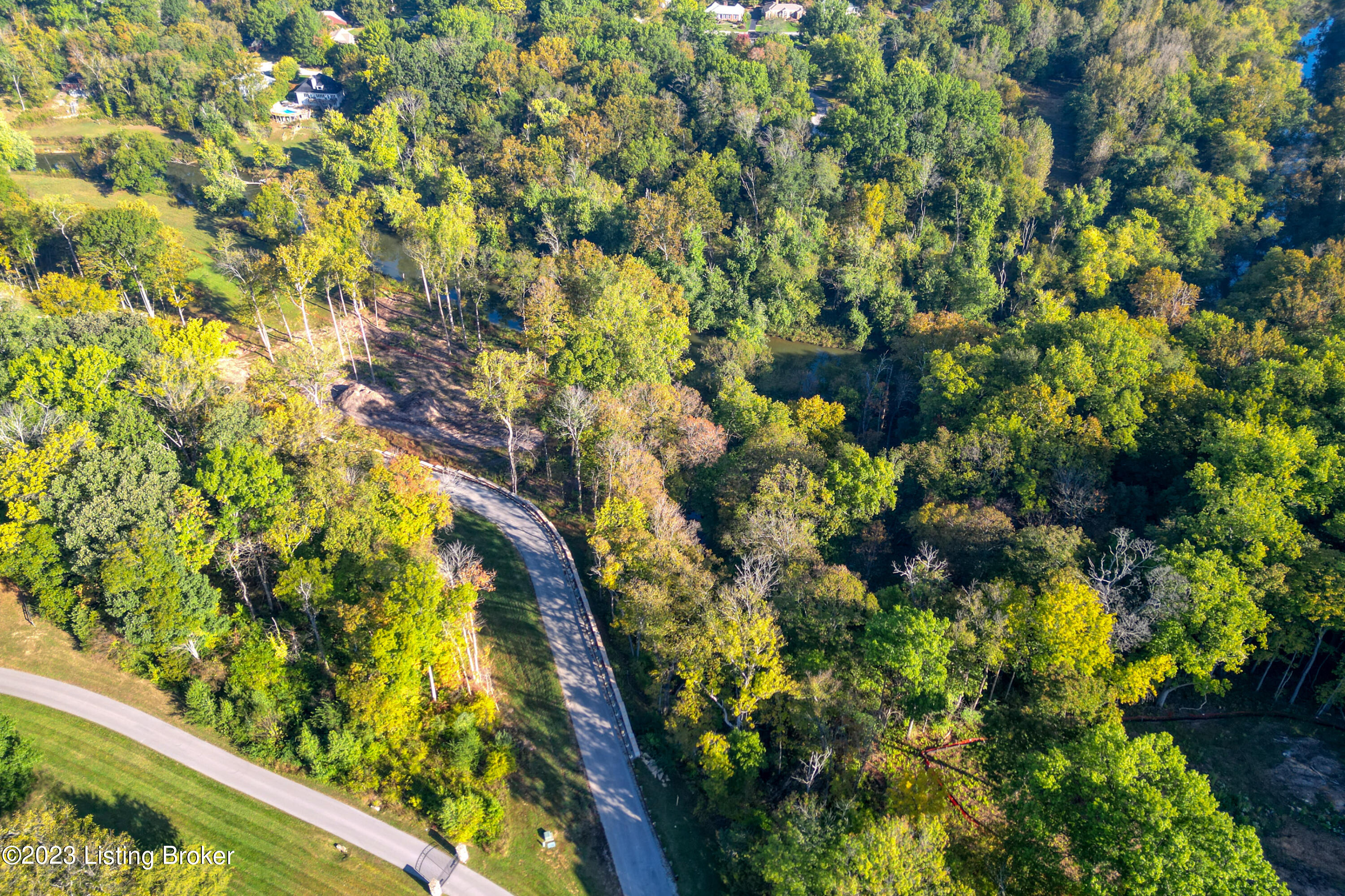 5703 Fincastle Farm Trace, Prospect, Kentucky image 3