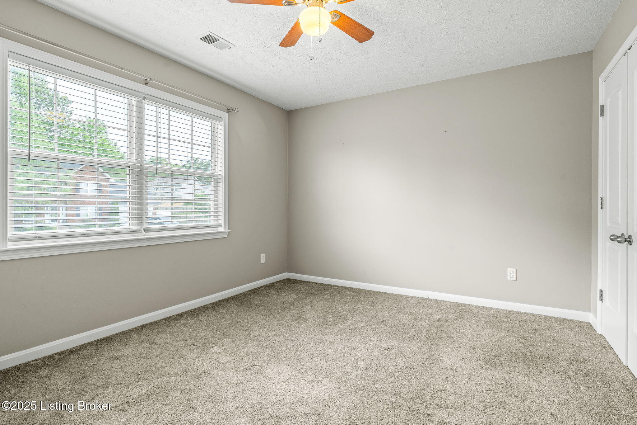 105 Scarlet Oak Cir, Elizabethtown, Pennsylvania image 32