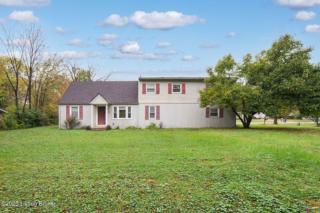 Photo of 7700 Rosemary Ln, Louisville, KY 40214 (MLS # 1705626)