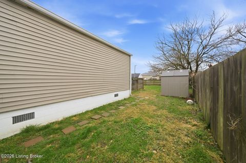 Tiny photo for 476 E Brandeis Ave, Louisville, KY 40217 (MLS # 1710685)