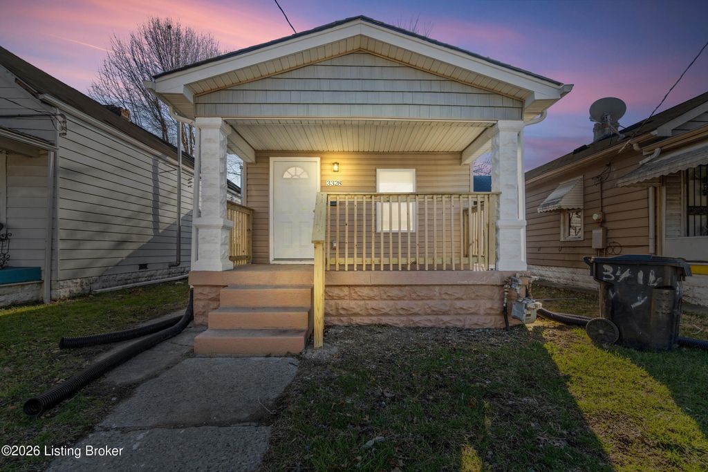 Photo of 3328 Hale Ave, Louisville, KY 40211 (MLS # 1707142)