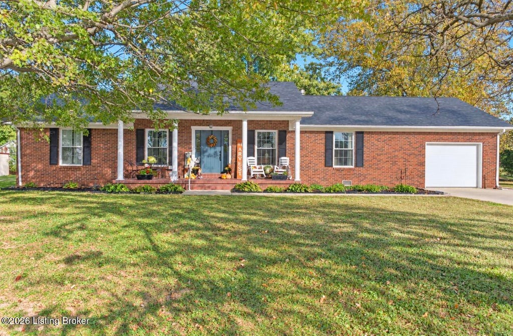 Photo of 615 S Breckinridge St, Hardinsburg, KY 40143 (MLS # 1732417)