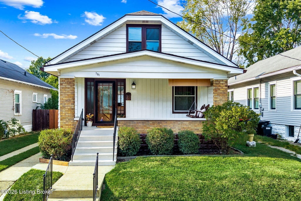 Photo of 731 S Barbee Way, Louisville, KY 40217 (MLS # 1729738)