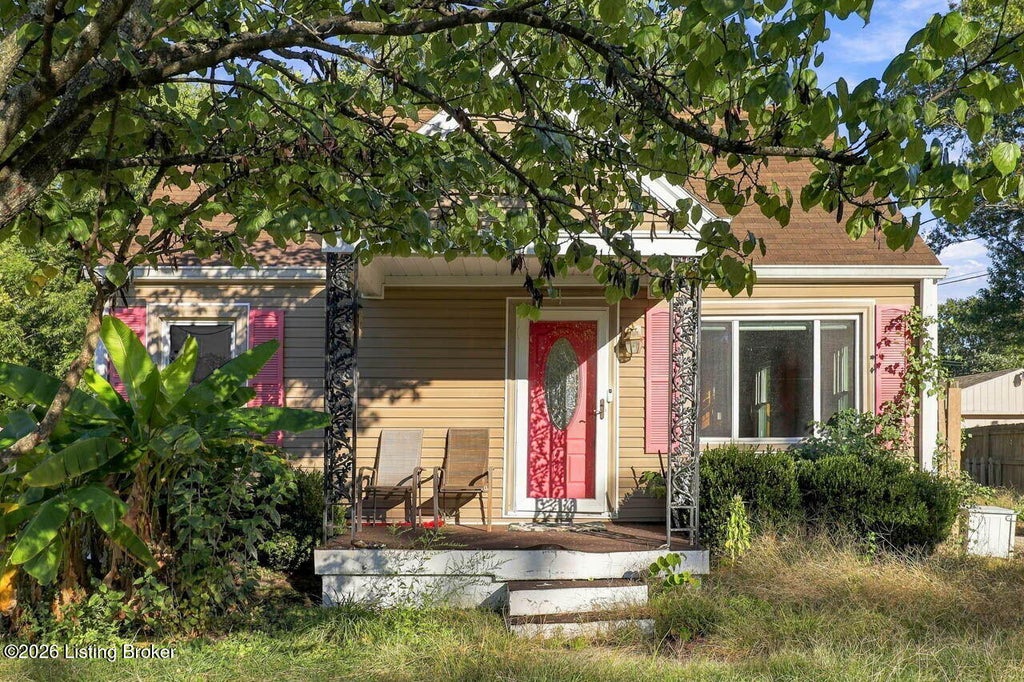 Photo of 4699 Kiefer Rd, Louisville, KY 40216 (MLS # 1731206)